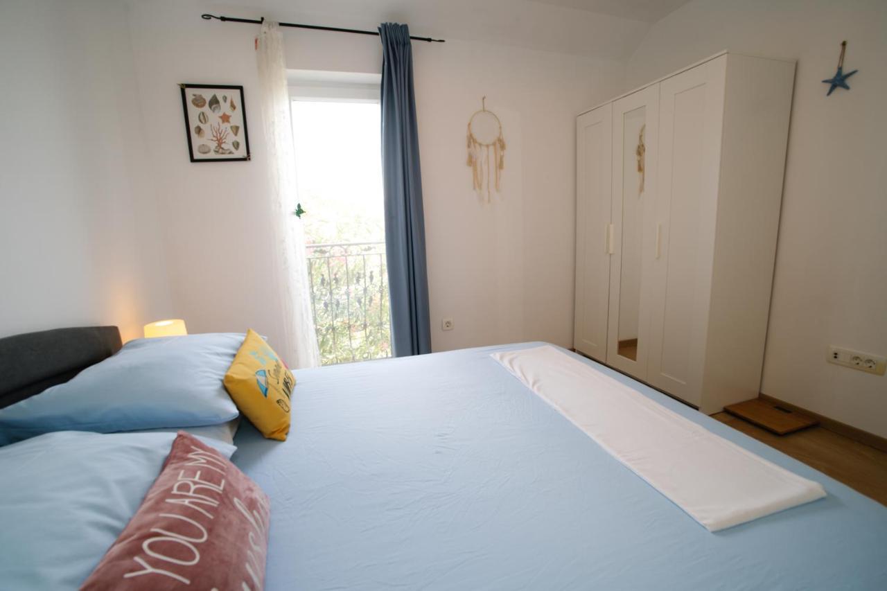 Sunny Apartment For 2 Murter Ngoại thất bức ảnh