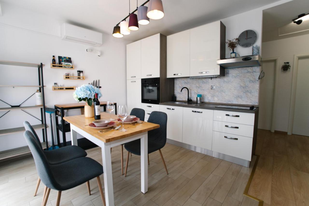 Sunny Apartment For 2 Murter Ngoại thất bức ảnh
