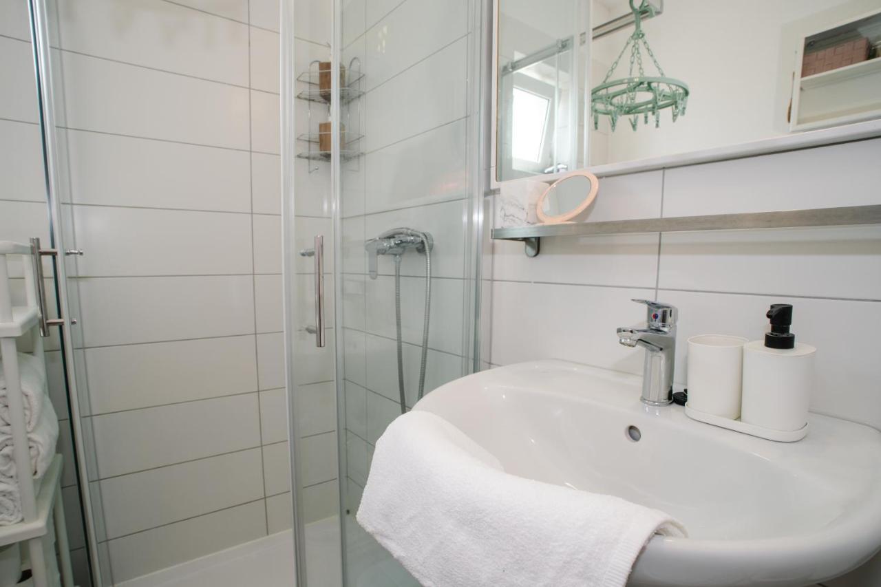Sunny Apartment For 2 Murter Ngoại thất bức ảnh